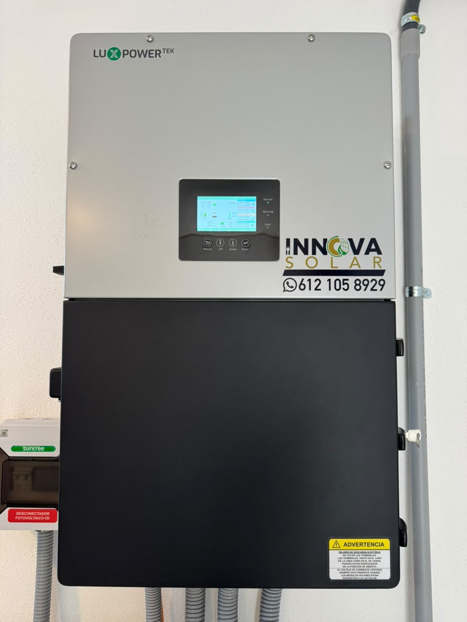 Detalle del inversor LuxPowerTek